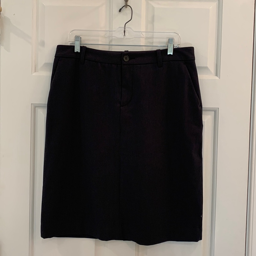 Eddie Bauer gray skirt 12